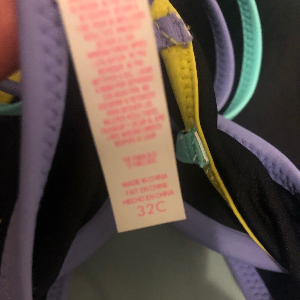 VICTORIA’S SECRET THE FABULOUS SWIM TOP | Size 32C - Picture 5 of 5